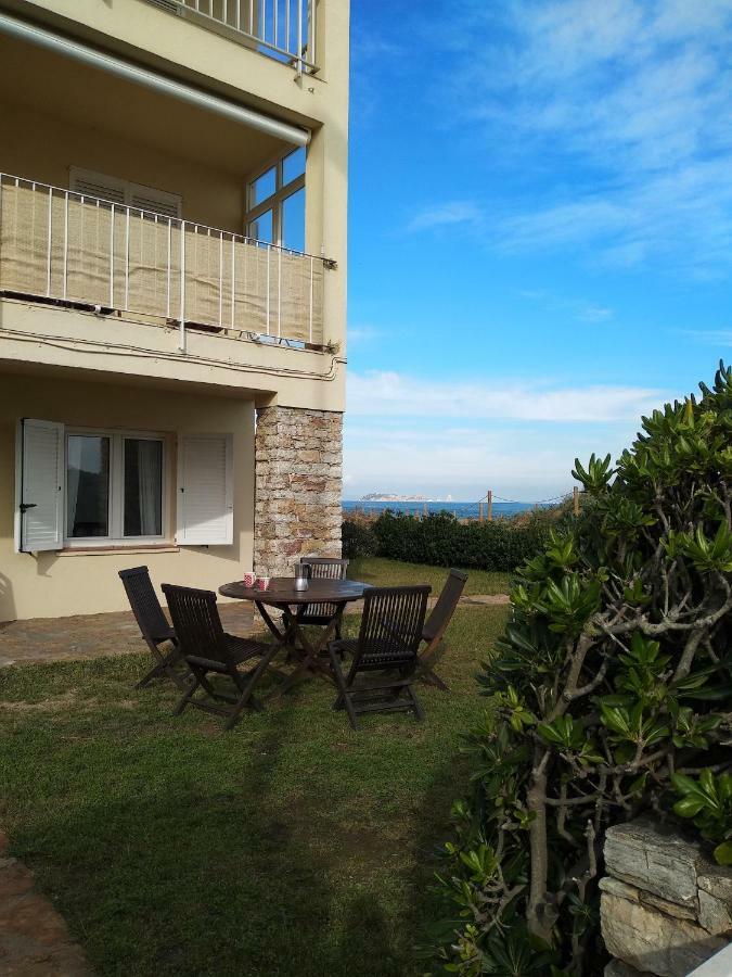Sea Front Apartment In Platja Pals With Terrace And Parking Luaran gambar
