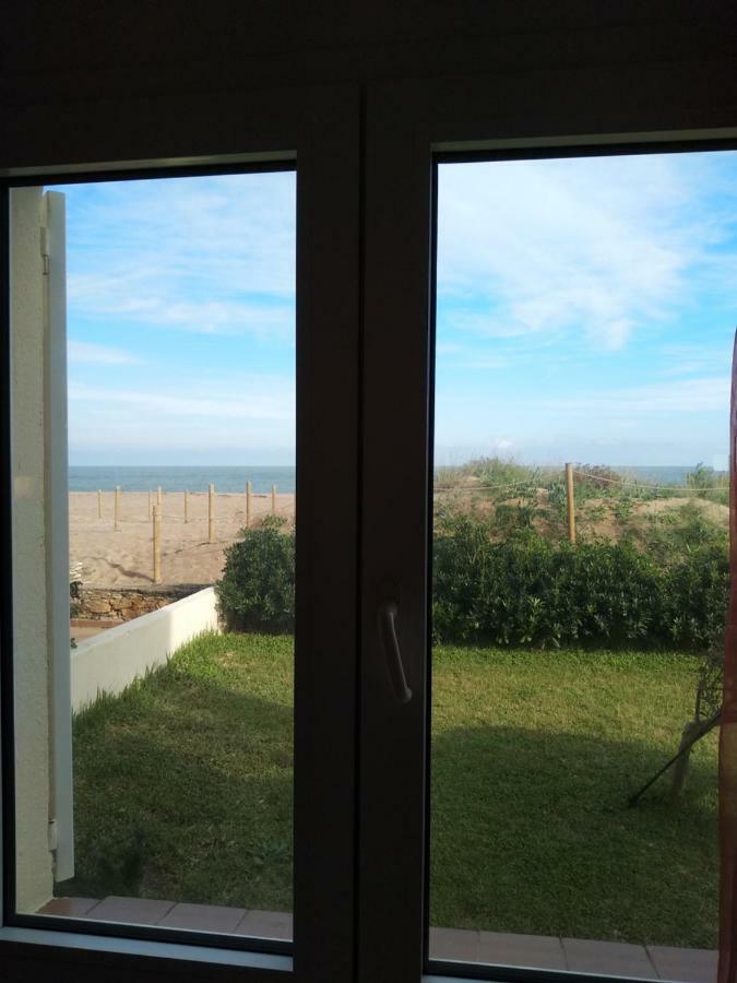 Sea Front Apartment In Platja Pals With Terrace And Parking Luaran gambar